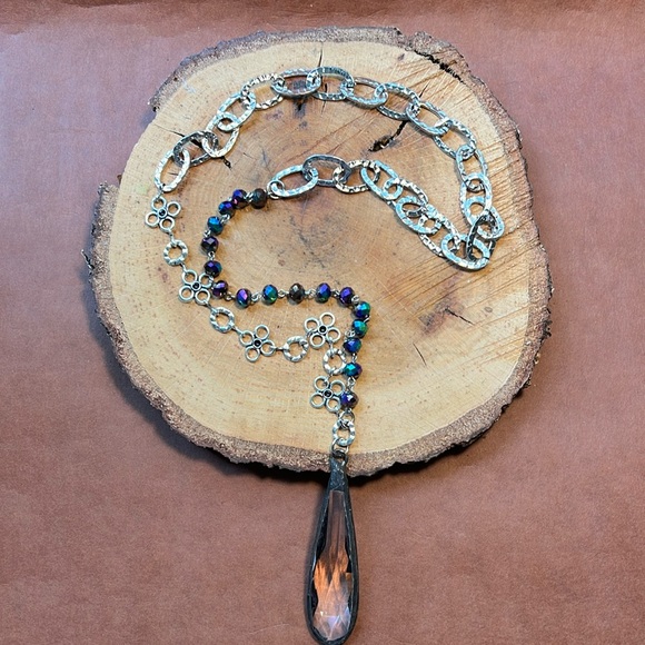 Crystal necklace - Picture 1 of 3